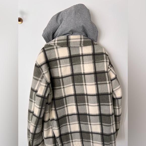 BlankNYC Plaid Hooded Flannel Jacket with Sherpa Lining - Picture 4 of 6